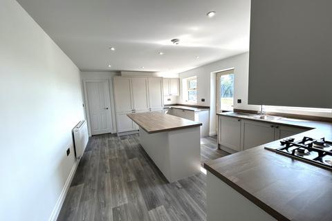 3 bedroom bungalow to rent, Old Hart Soil Farm Yard, Highmoor Lane, Cleckheaton, BD19
