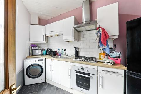 72 Salisbury Road, Leeds, LS12 2BH