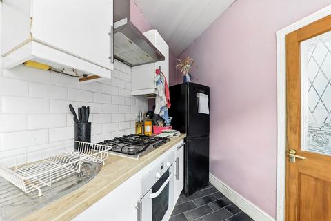 72 Salisbury Road, Leeds, LS12 2BH