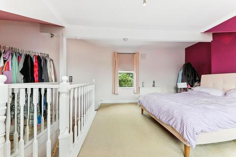 72 Salisbury Road, Leeds, LS12 2BH