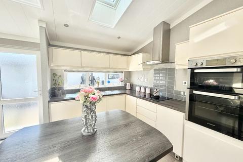 2 bedroom park home for sale, Pebble Road, Sandy Bay, Thorney Bay Road, Canvey Island