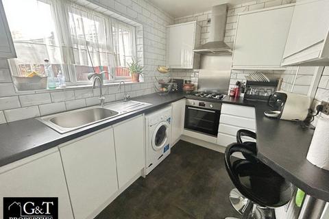 3 bedroom semi-detached house for sale, Laurel Road, Dudley