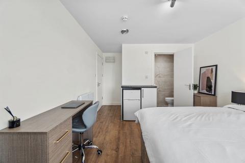 undefined, Room 4 - Rydal Crescent, UB6