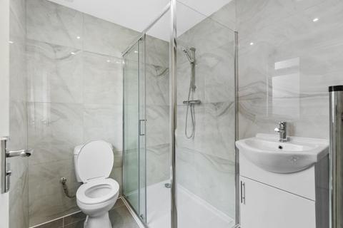 undefined, Room 4 - Rydal Crescent, UB6
