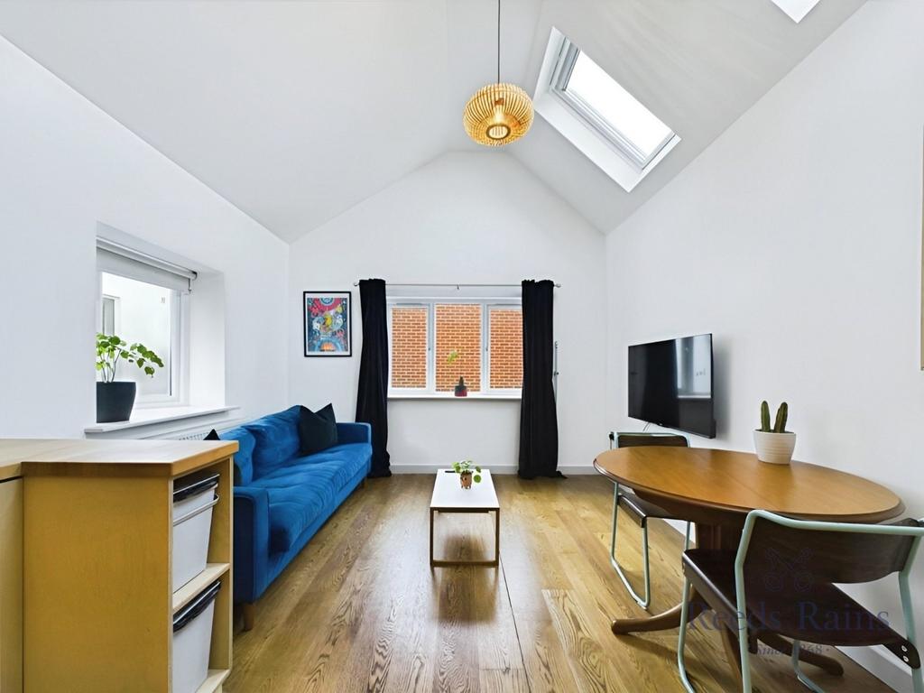 Lounge/Kitchen