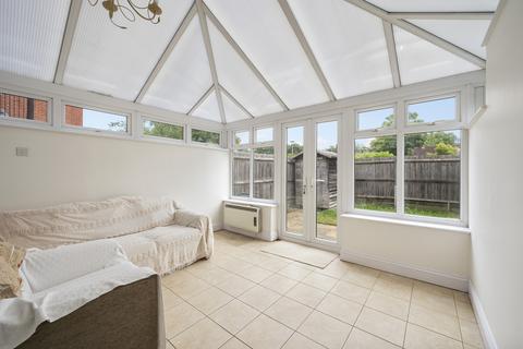 25 Aragon Place, Morden, SM4 4QD