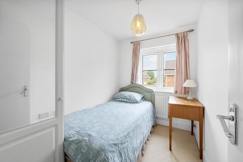 25 Aragon Place, Morden, SM4 4QD