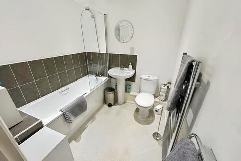 51 Ambassador Road, Stoke-on-trent, ST1 3DN