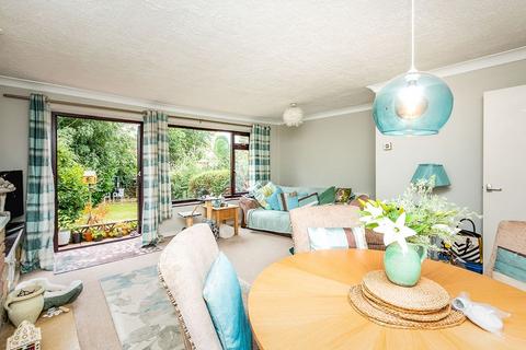 undefined, Silverdale Road, Hampshire RG26