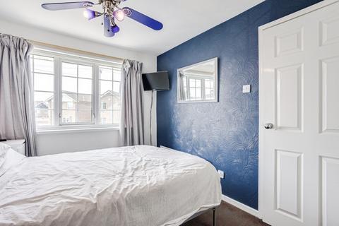 3 bedroom terraced house for sale, Stone Brig Lane, Leeds LS26