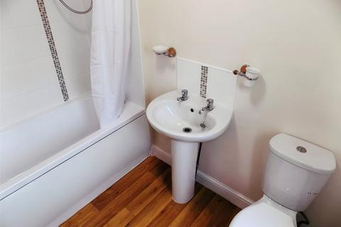 2 Linden Grove, Edlington, Doncaster, DN12 1NB