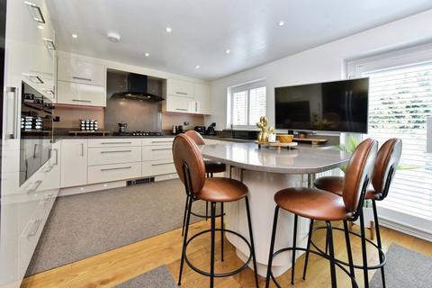 4 bedroom detached house for sale, Broom Lane, South Yorkshire S60