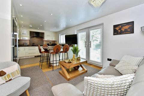 4 bedroom detached house for sale, Broom Lane, South Yorkshire S60