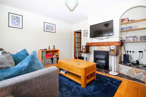 9 Candlefield Road, Hemel Hempstead, HP3 9UW