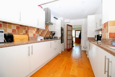 9 Candlefield Road, Hemel Hempstead, HP3 9UW