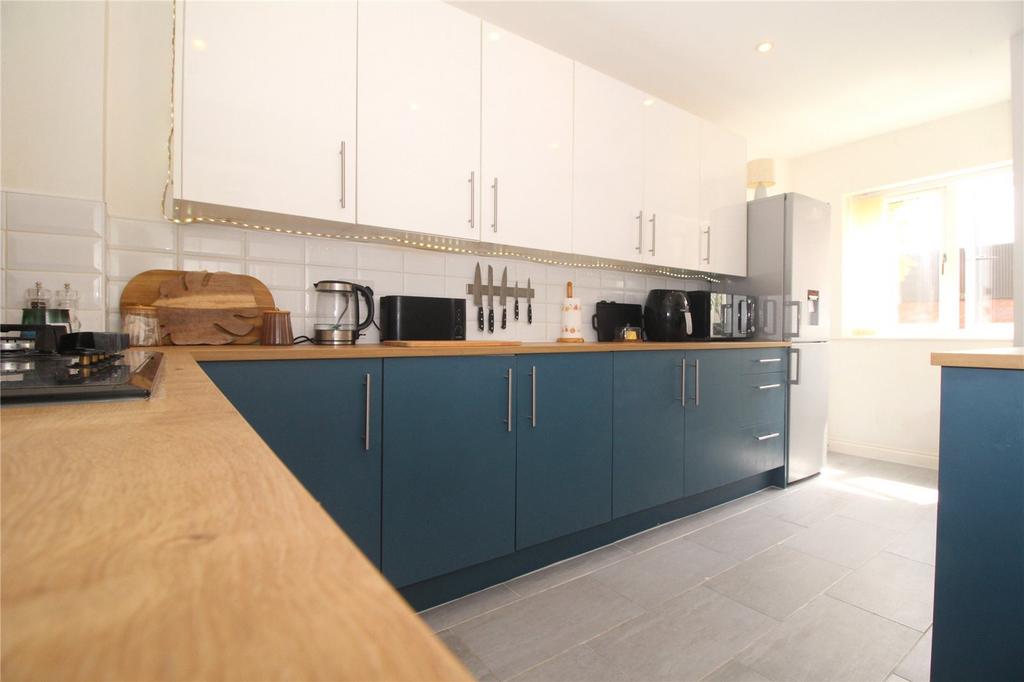 Fitted Kitchen