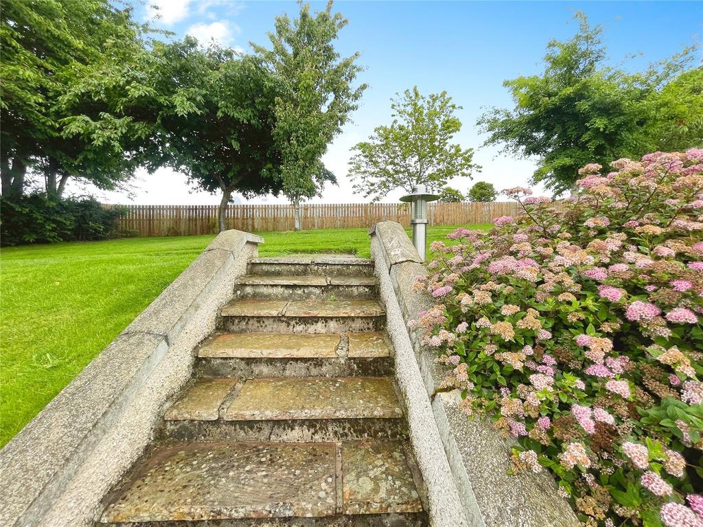 Garden and Location