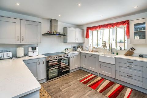 2 Garside Close, Hengoed, Oswestry, SY10 7FA