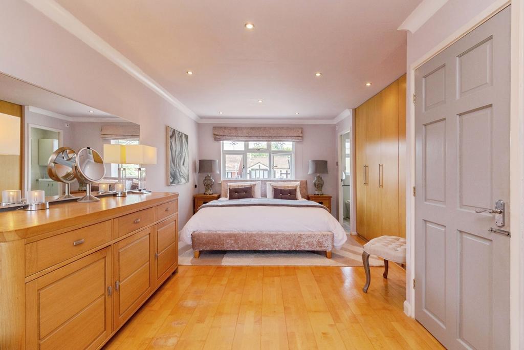 Main Bedroom