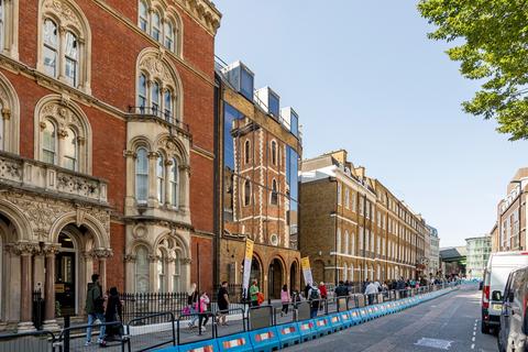 Office to rent, 14-20 St Thomas St London SE1 9RR