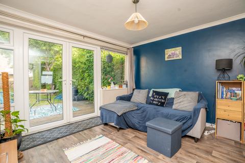 94 Bramble Dene, York, YO24 2RJ