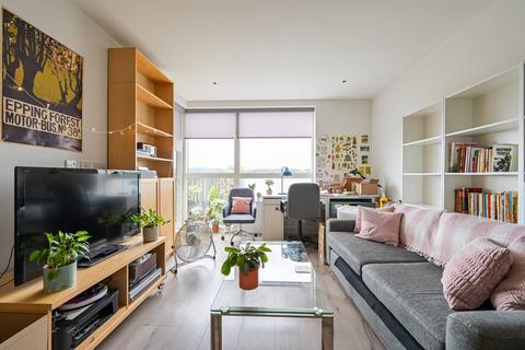 2 bedroom flat for sale, High Street, Hornsey, London, N8