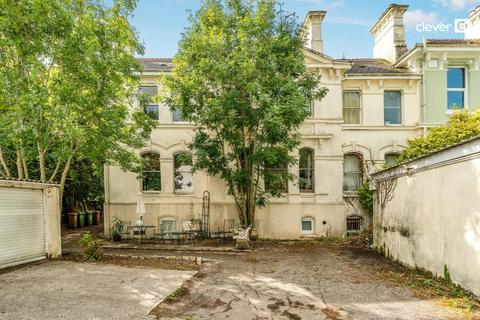 undefined, Mannamead Road, Plymouth PL3