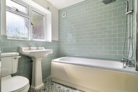 44 Albany Road, Chislehurst, BR7 6BQ