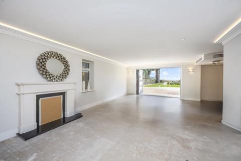 7 bedroom detached house to rent, Mount Road, Woking GU22
