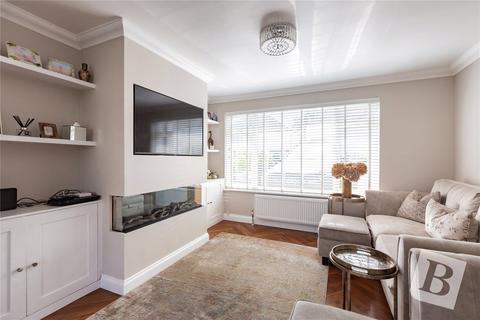 12 Dury Falls Close, Hornchurch, RM11 3AX