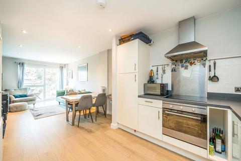 1 bedroom flat for sale, Singer Mews, London SW4