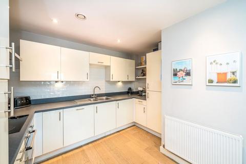 1 bedroom flat for sale, Singer Mews, London SW4