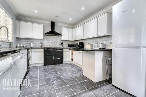 3 Baycliff Close, Barnsley, S71 2SQ