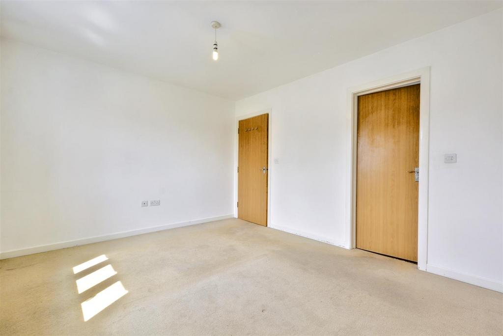 Bedroom 1 2.jpeg