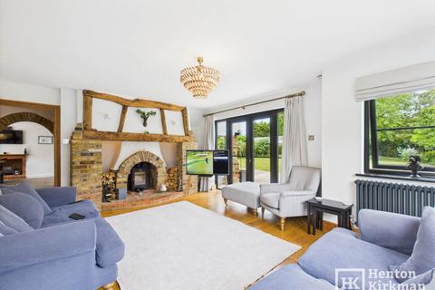 Glenwood Green Lane, Little Burstead, Billericay, CM12 9TT