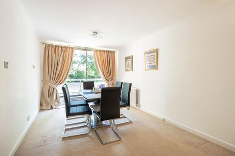 2 bedroom apartment to rent, Stonegrove, Leamington House, HA8