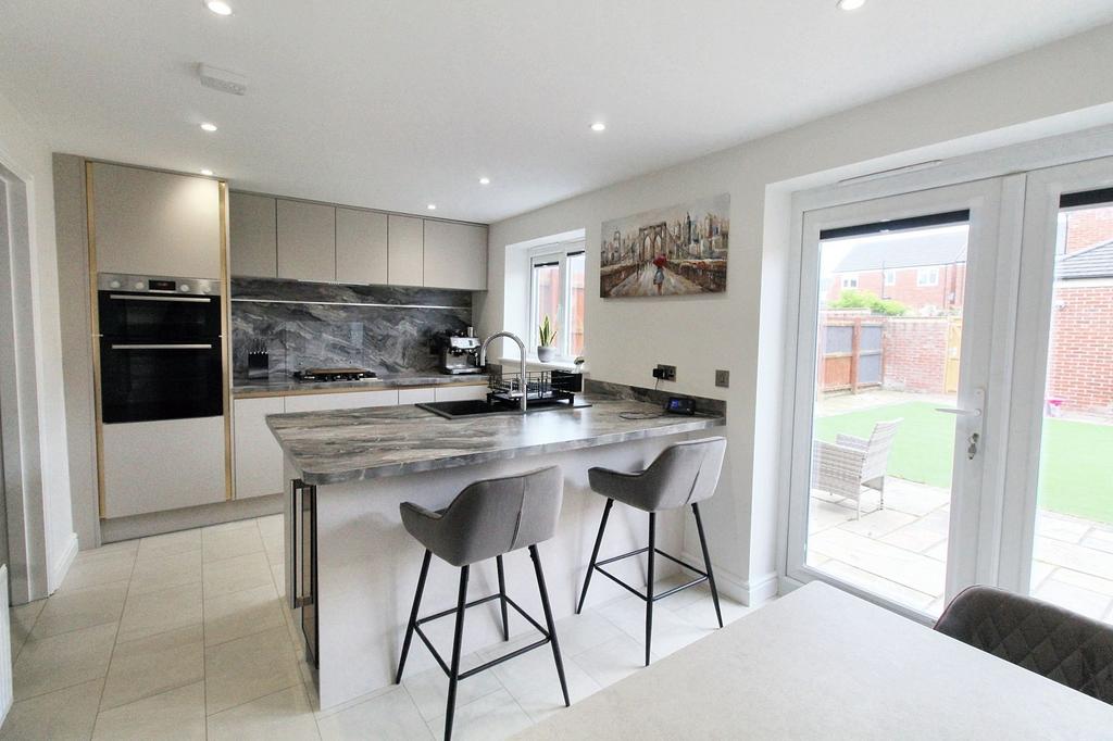 Kitchen / Diner
