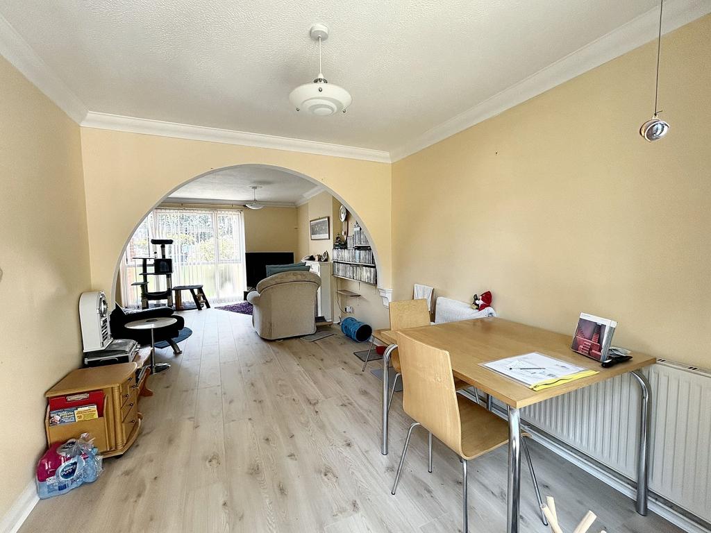 Lounge/dining room