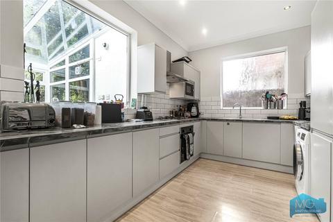 9 Amberden Avenue, London, N3 3BJ