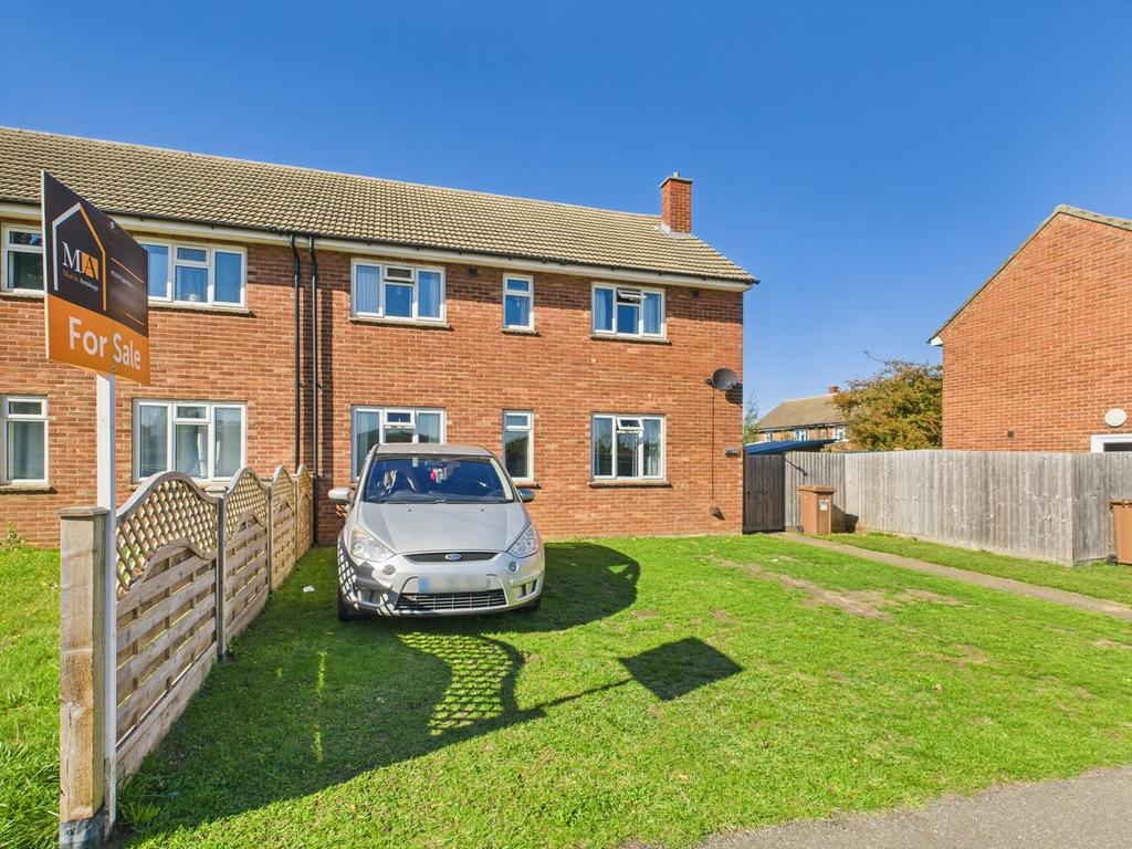 Elm Road, King's Lynn PE33 3 bed semi-detached house for sale - £215,000