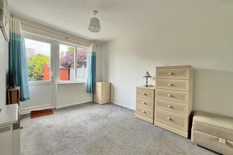 11 Deacon Close, Exeter, EX2 8FQ