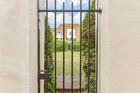 55 Sutton Square, London, E9 6EQ