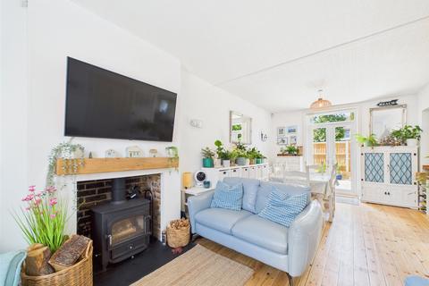 6 Harcourt Road, Bournemouth, BH5 2JG