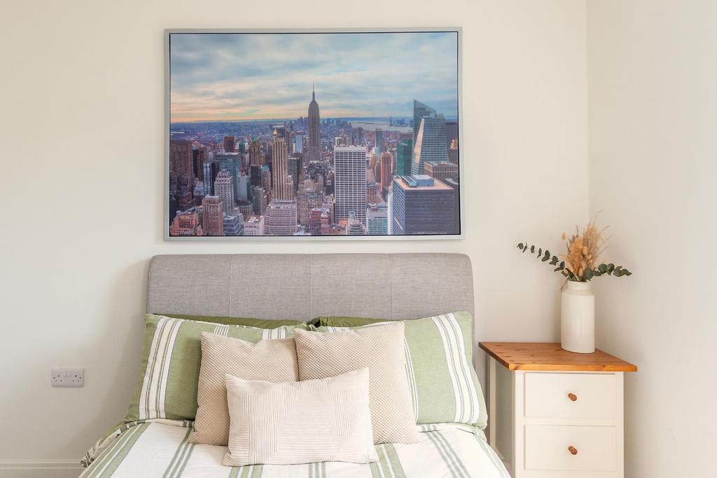 1 D6 HSC - Bedroom A.jpg