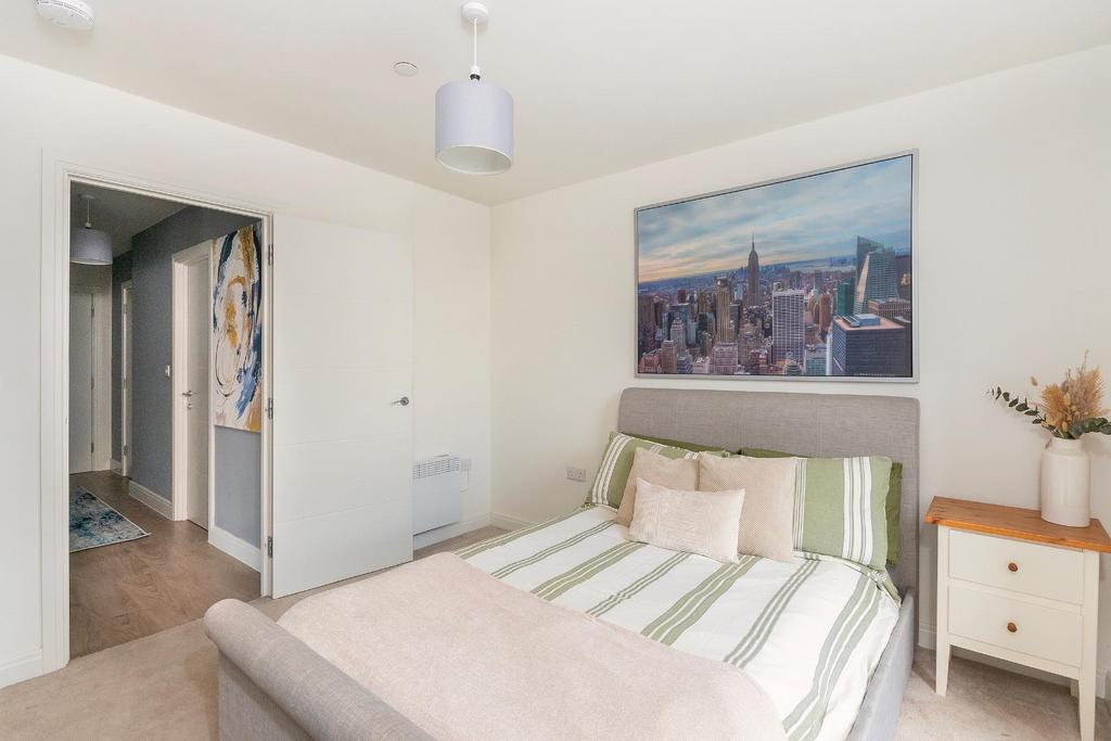 1 D6 HSC - Bedroom B.jpg