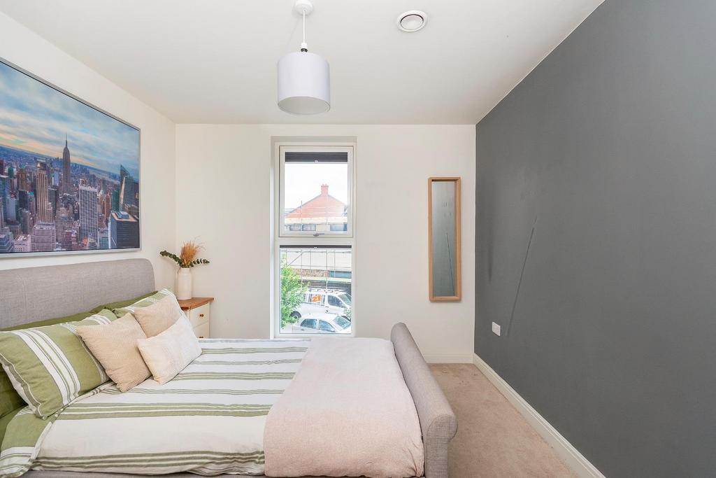 1 D6 HSC - Bedroom D.jpg