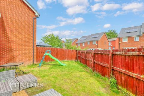 3 bedroom detached house for sale, Oak Close, Chadderton, Oldham