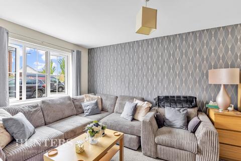 3 bedroom detached house for sale, Oak Close, Chadderton, Oldham