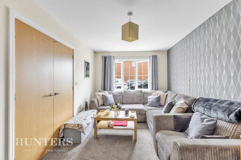 3 bedroom detached house for sale, Oak Close, Chadderton, Oldham