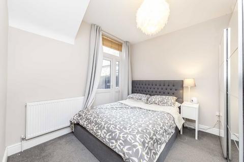 undefined, Leigham Vale, London SW16